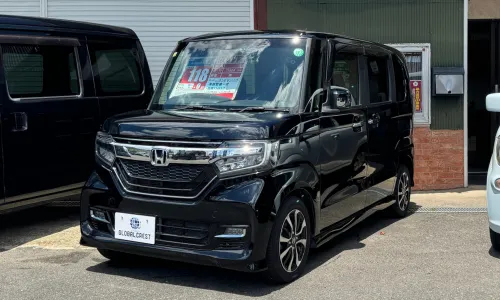ホンダ N-BOXカスタム 中古車